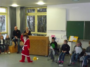 Theaterstück - Der Weihnachtsmann ohne Mütze